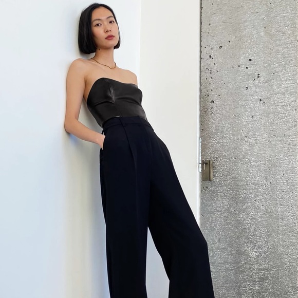 Aritzia Babaton Cindy Faux Leather Bustier - Picture 5 of 9